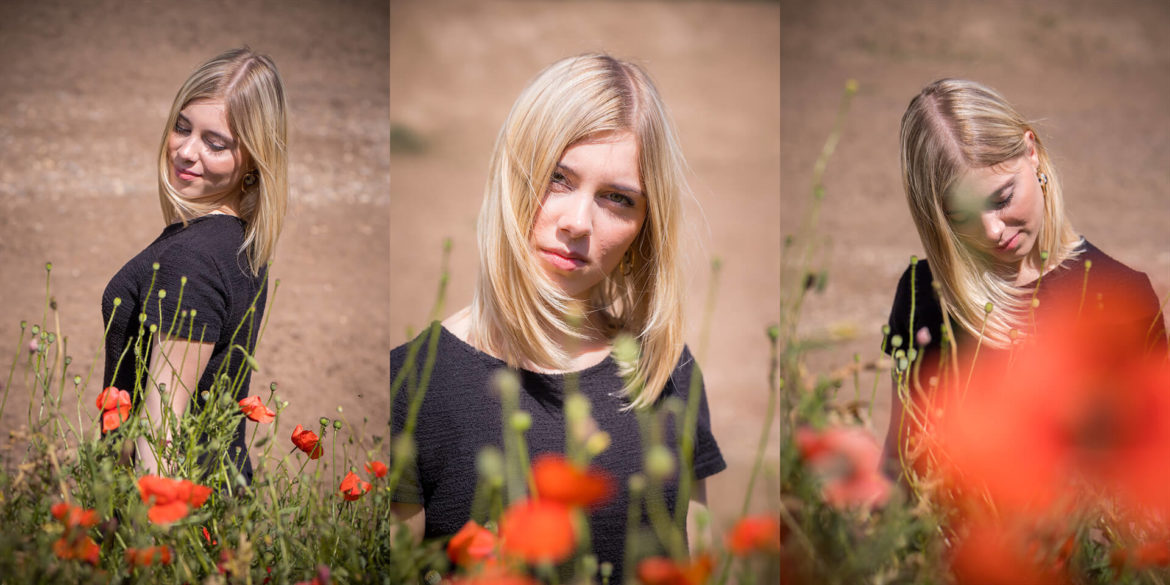 Porträt von junger Frau mit blonden Haaren im Outdoor Bereich